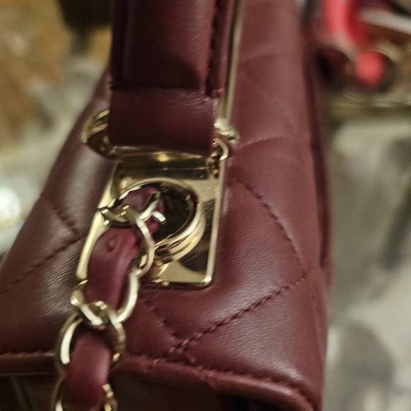 CHANEL Burgundy Quilted Shoulder Bag - Picture 8 of 16